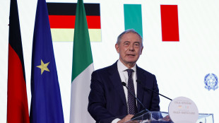 Urso, un probema il dollaro debole, Bce agisca