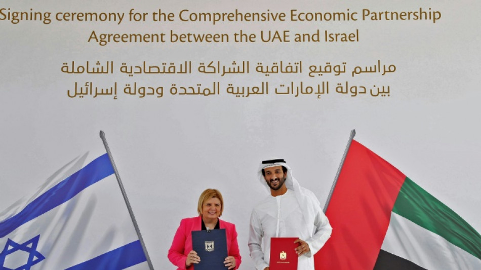 Isra&euml;l signe avec les Emirats son premier accord de libre-&eacute;change avec un pays arabe