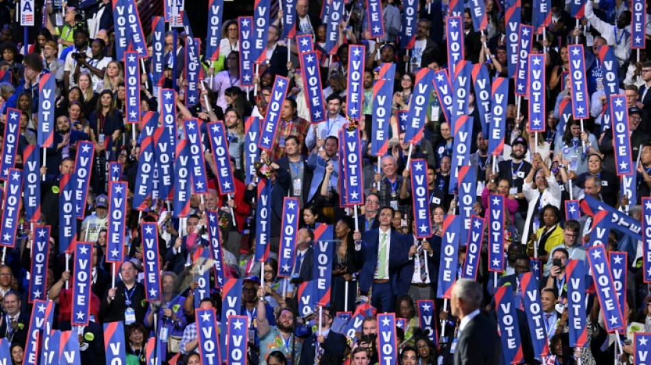 Conven&ccedil;&atilde;o democrata recebe Tim Walz, candidato a vice de Kamala Harris