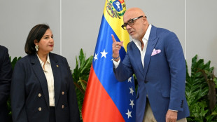 Governo e oposi&ccedil;&atilde;o t&ecirc;m primeiro encontro para transi&ccedil;&atilde;o pol&iacute;tica na Venezuela